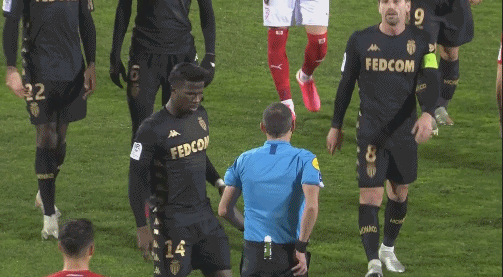 一人负责发 一人负责发